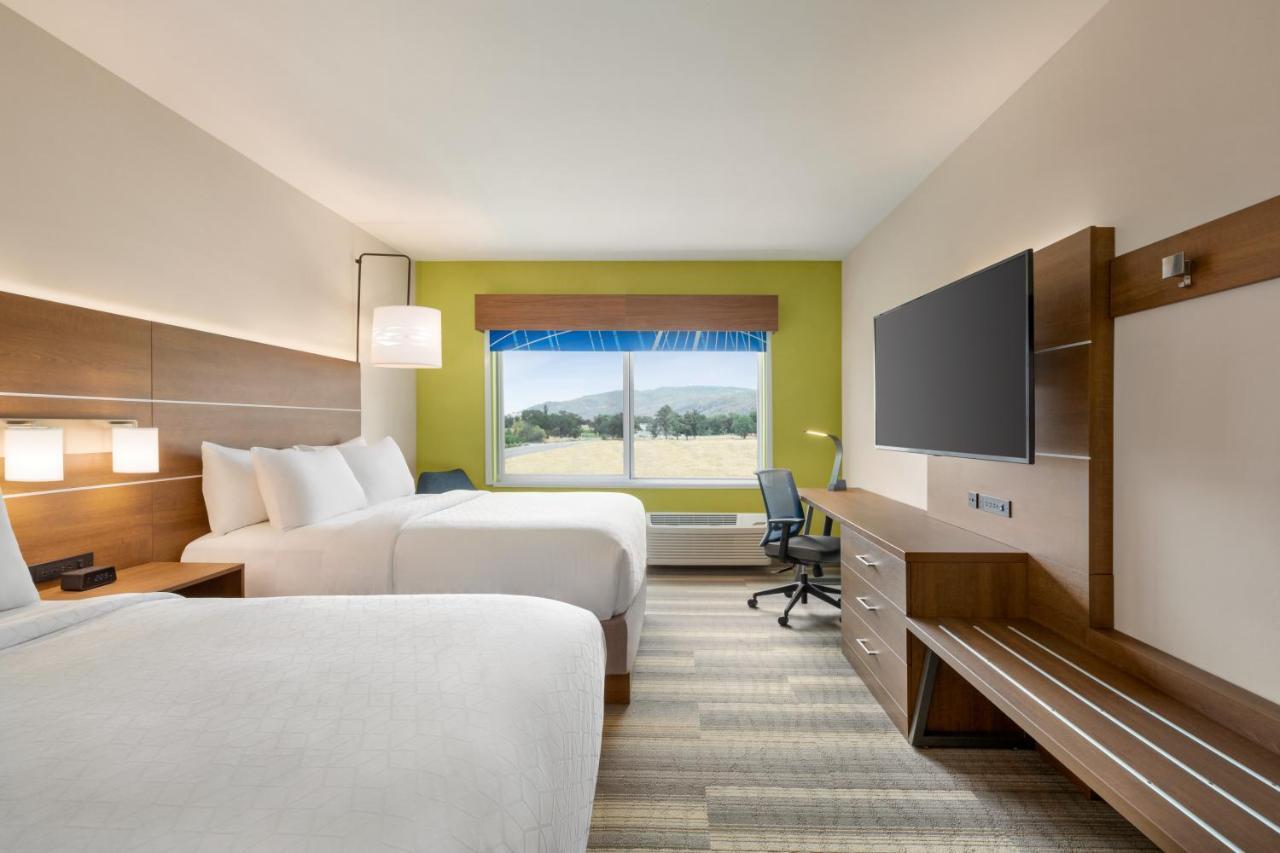 Holiday Inn Express & Suites - Ukiah By Ihg Bagian luar foto
