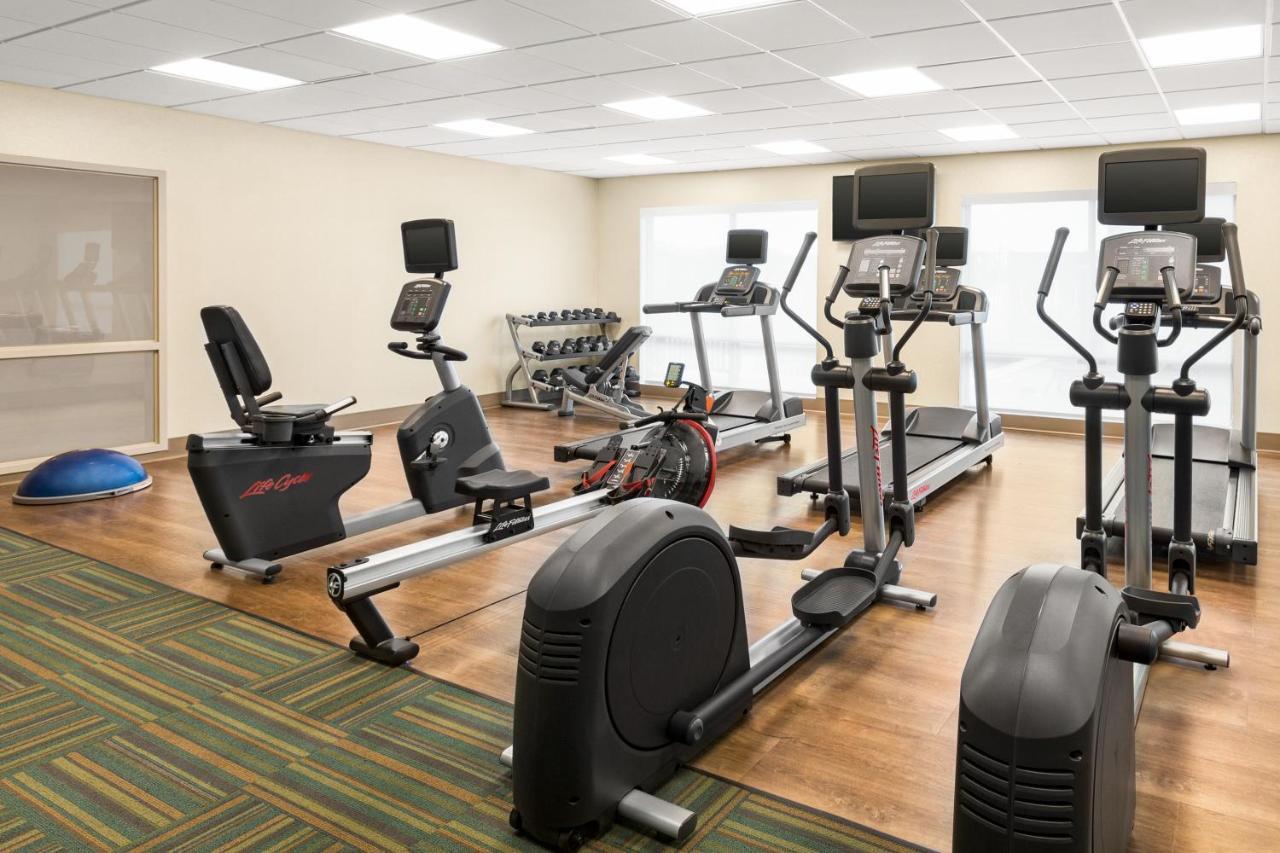 Holiday Inn Express & Suites - Ukiah By Ihg Bagian luar foto