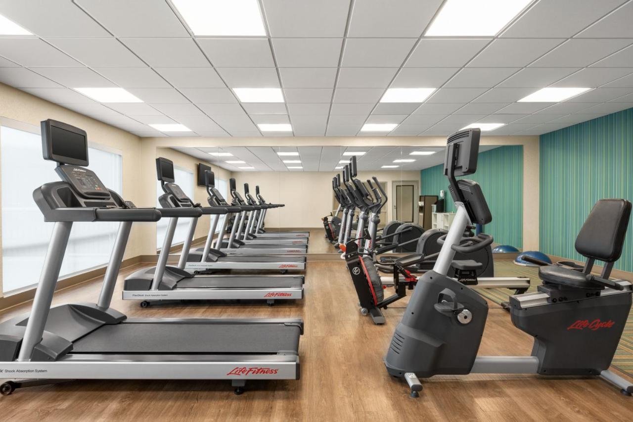 Holiday Inn Express & Suites - Ukiah By Ihg Bagian luar foto
